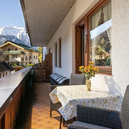 Chalet - Appartements Julitta مايرهوفن المظهر الخارجي الصورة
