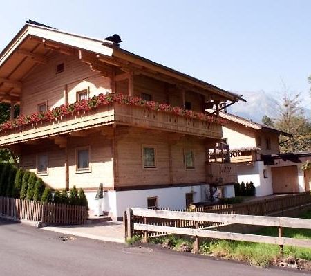 Chalet - Appartements Julitta مايرهوفن المظهر الخارجي الصورة