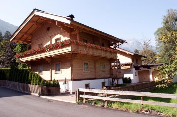 Chalet - Appartements Julitta مايرهوفن المظهر الخارجي الصورة